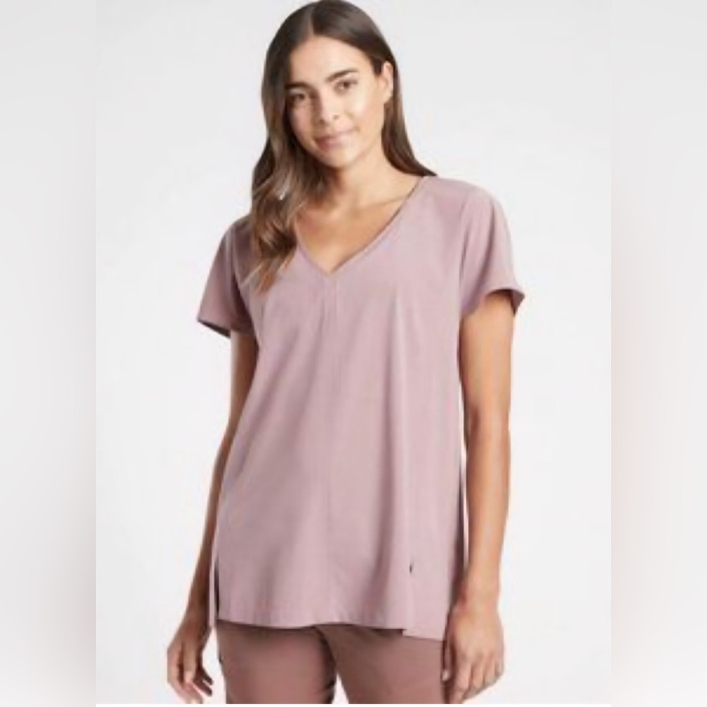 Athleta Boulevard V-Neck T-Shirt in Cascadia Violet Pink